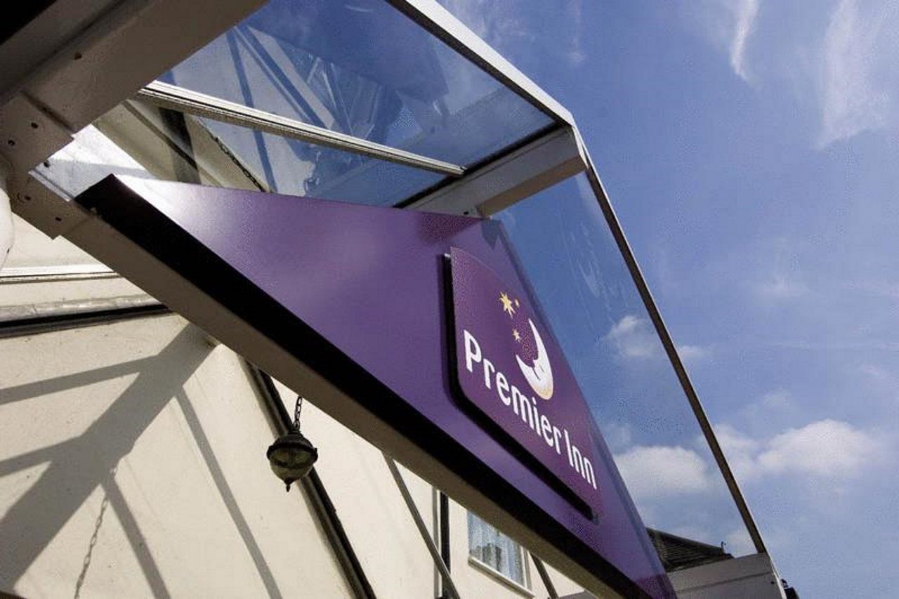Premier Inn London Twickenham Stadium Exterior photo